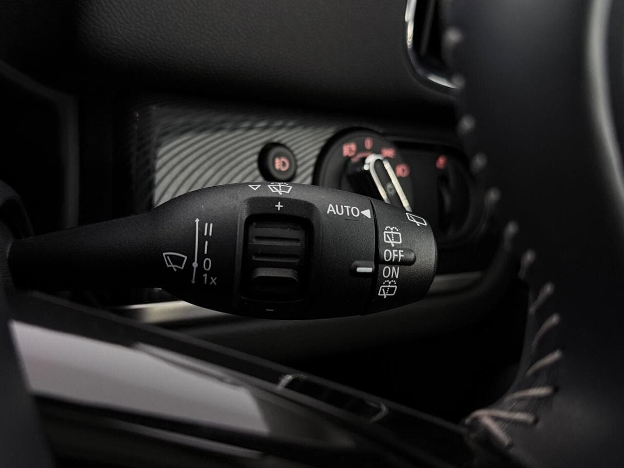 MINI Countryman thumbnail Misc Controls