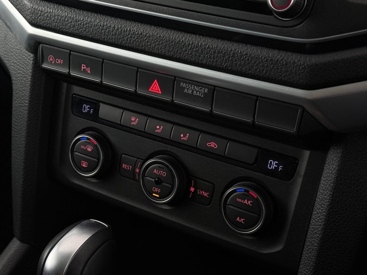 Volkswagen Amarok thumbnail Misc Controls