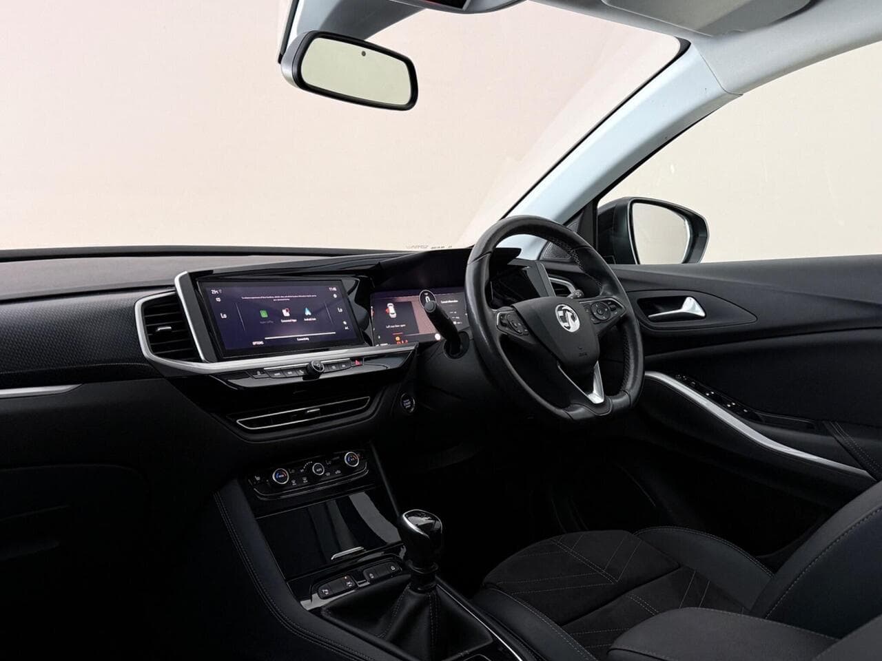 Vauxhall Grandland thumbnail Interior Front