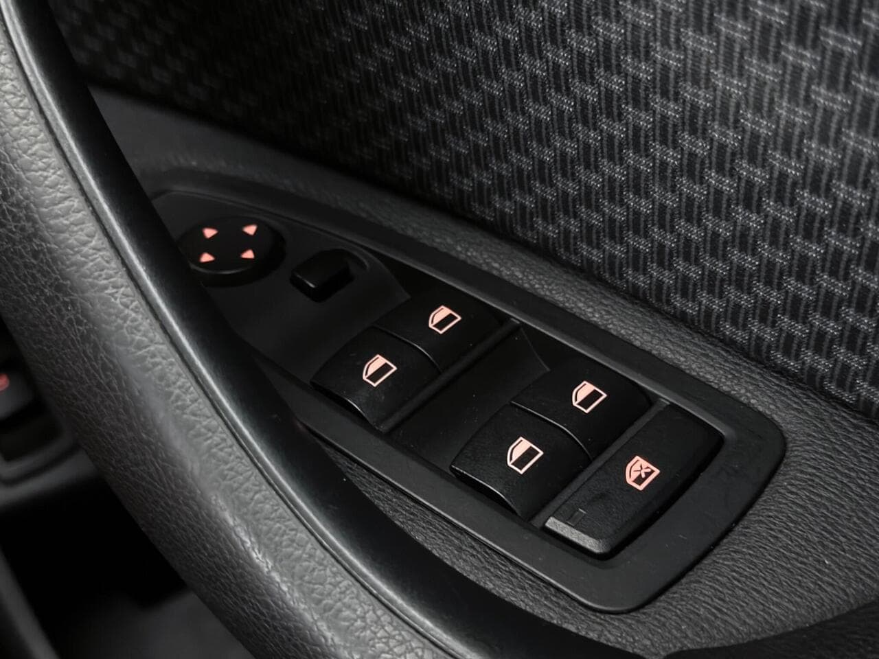 BMW X1 thumbnail Misc Controls