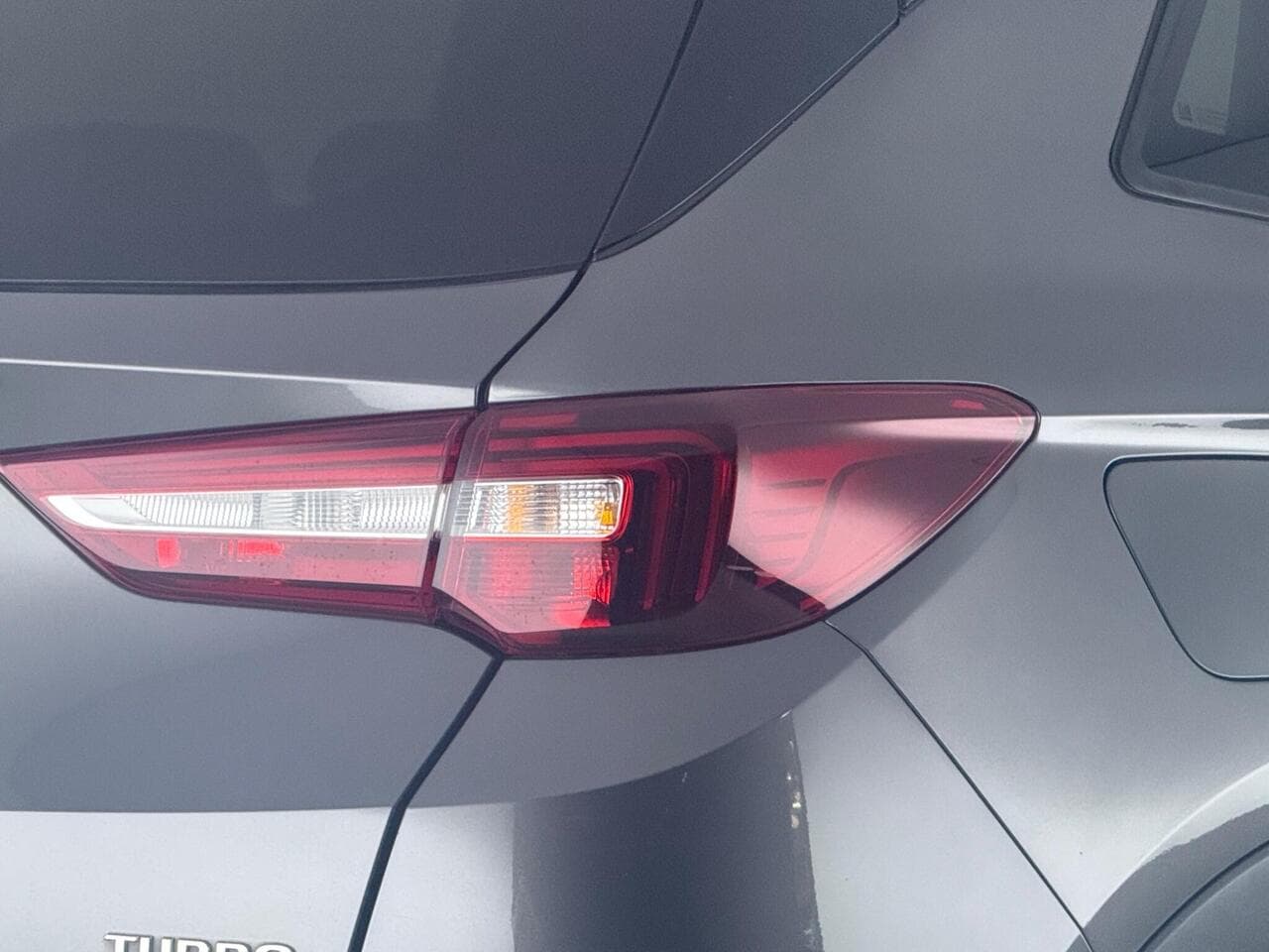 Vauxhall Grandland X thumbnail Lights Rear