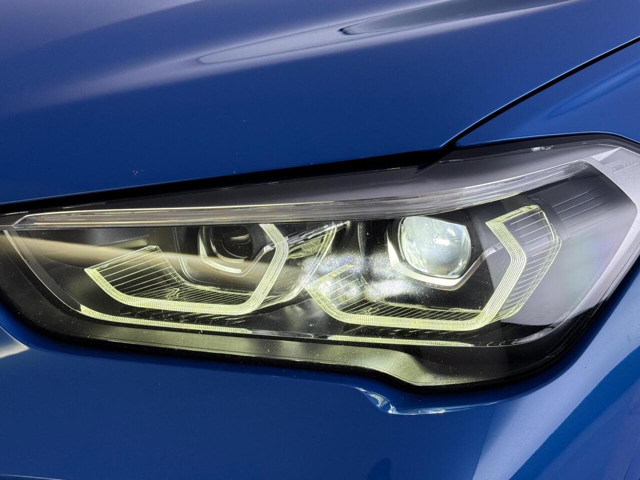 BMW X1 thumbnail Lights Front
