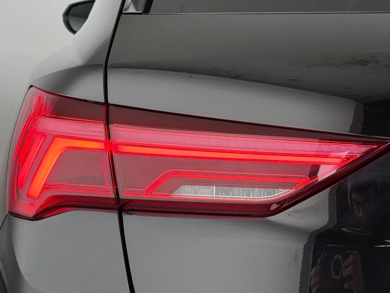 Audi Q3 thumbnail Lights Rear