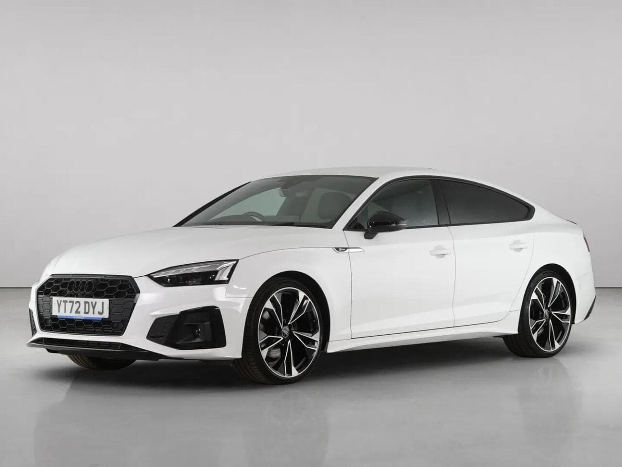 Audi A5 thumbnail Front Left