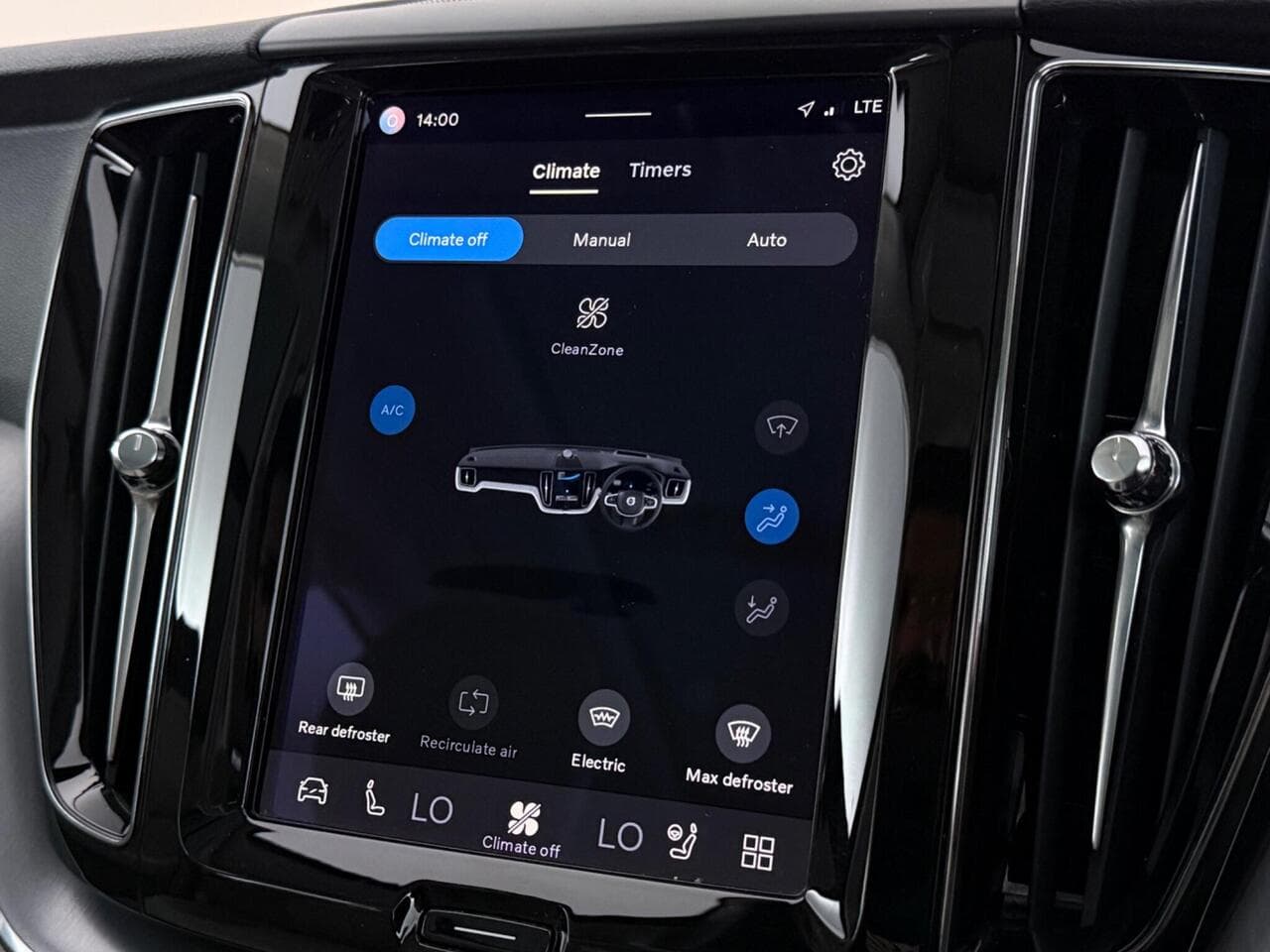 Volvo XC60 thumbnail Infotainment System