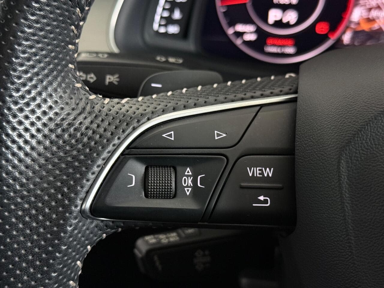 Audi Q7 thumbnail Misc Controls