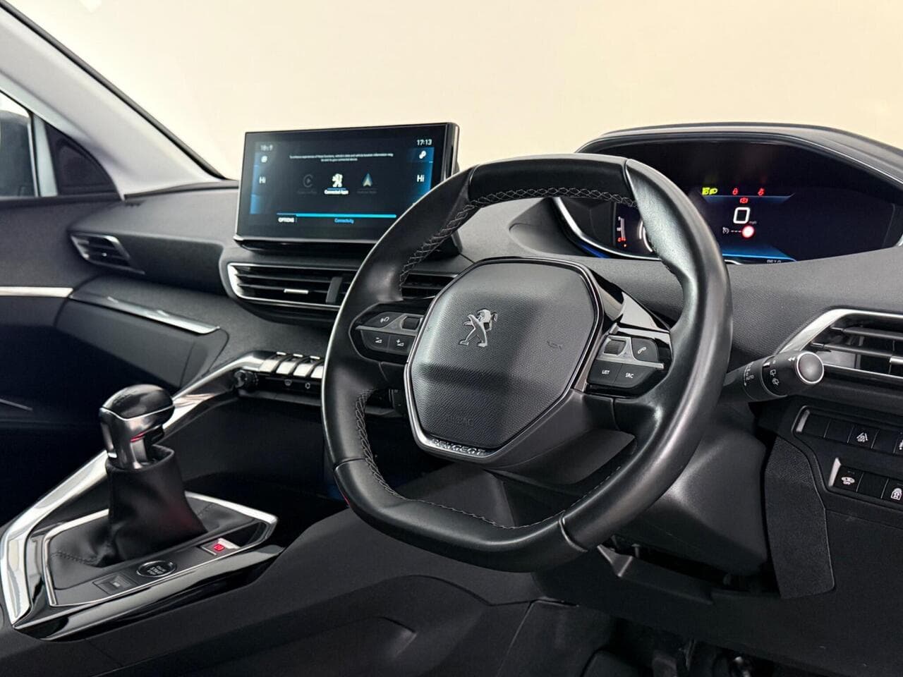 Peugeot 5008 thumbnail Steering Wheel