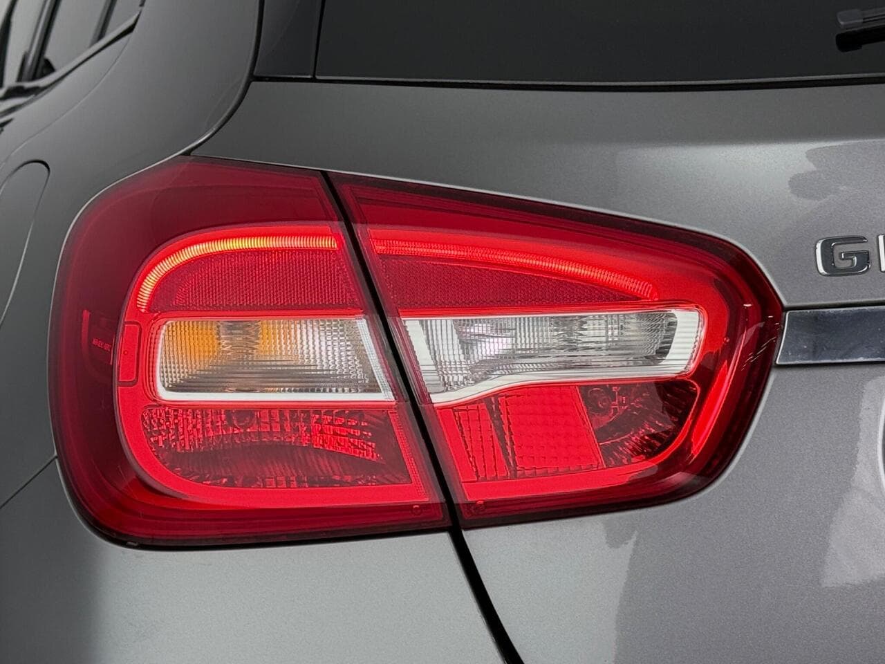Mercedes-Benz GLA thumbnail Lights Rear