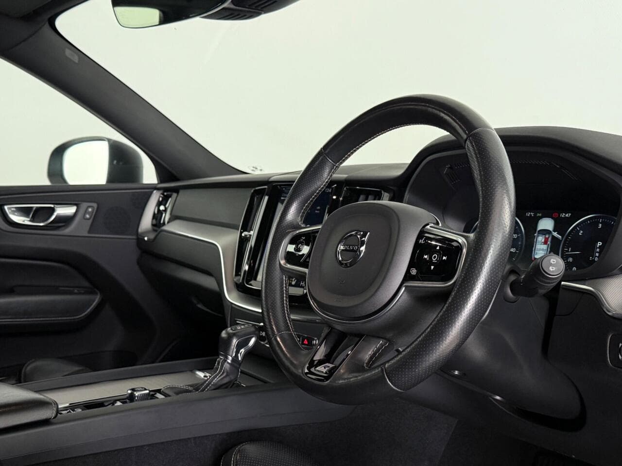 Volvo XC60 thumbnail Interior Front