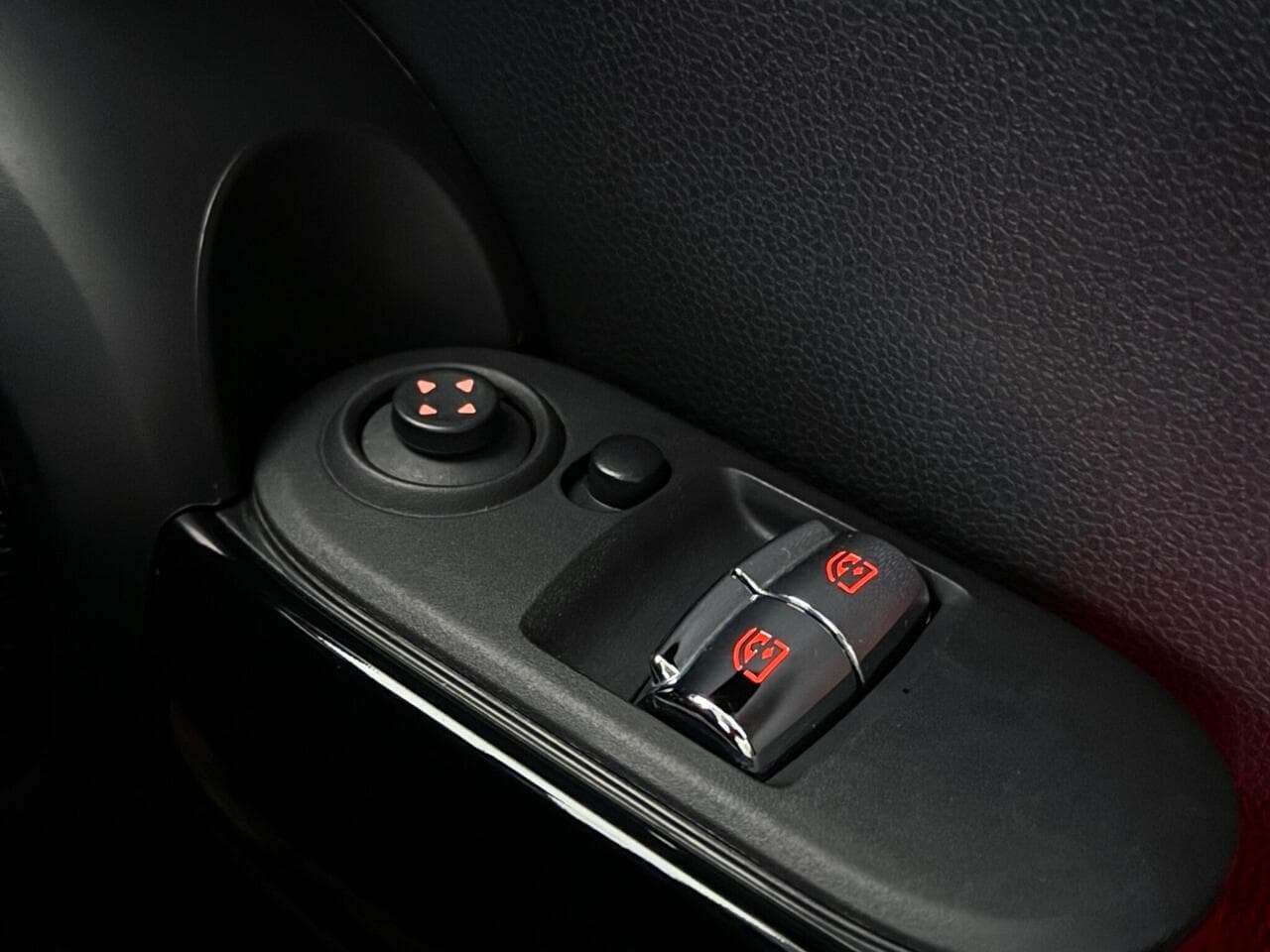 MINI Hatch thumbnail Misc Controls