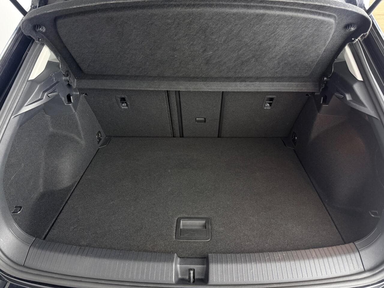 Volkswagen T-Roc thumbnail Boot
