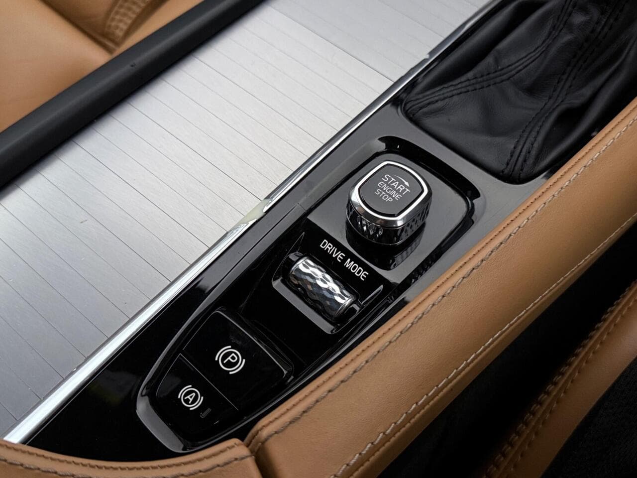 Volvo XC90 thumbnail Interior Front