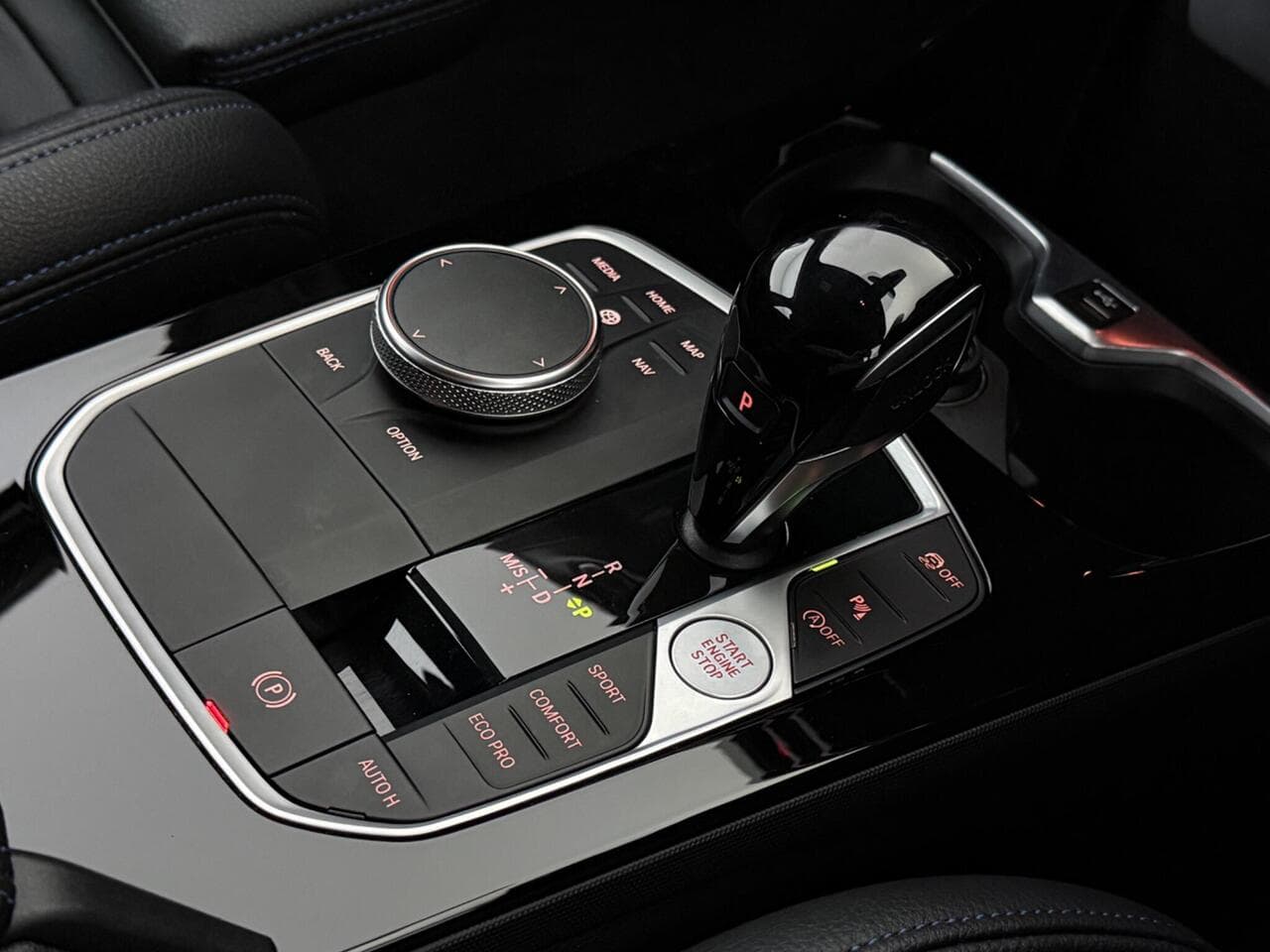 BMW 1 Series thumbnail Interior Front