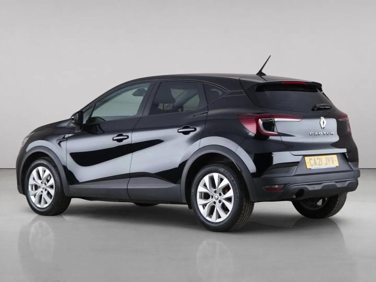 Renault Captur thumbnail Side Left