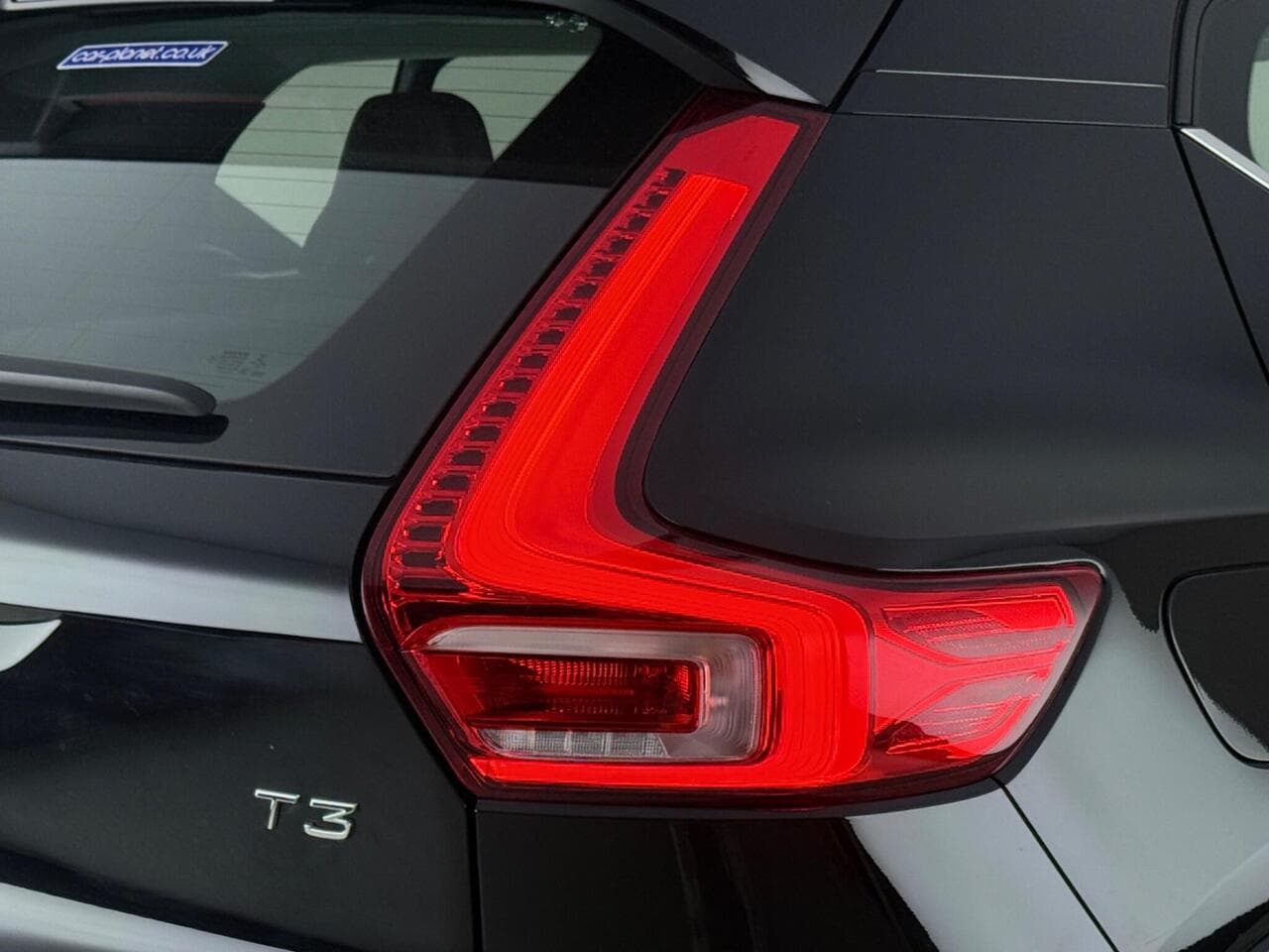 Volvo XC40 thumbnail Lights Rear