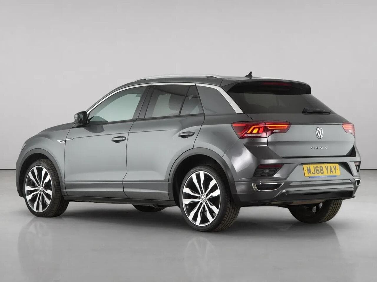 Volkswagen T-Roc thumbnail Rear Left