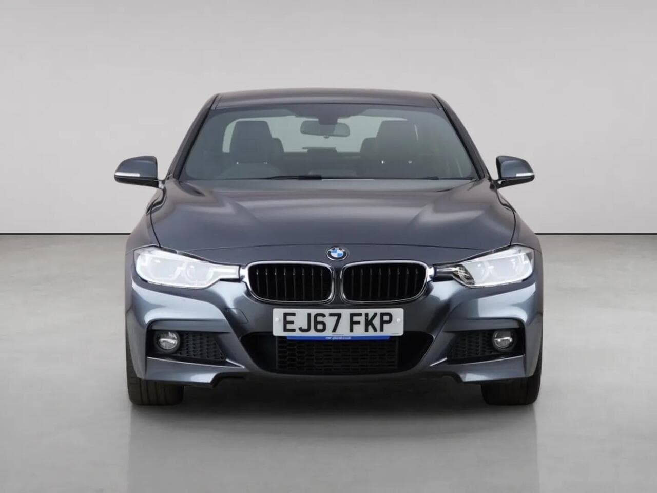 BMW 3 Series thumbnail Front
