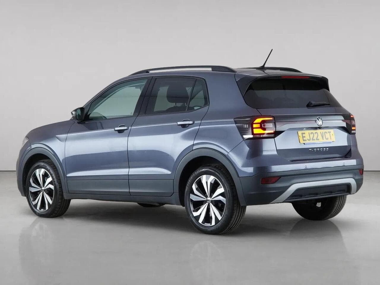 Volkswagen T-Cross thumbnail Rear Left