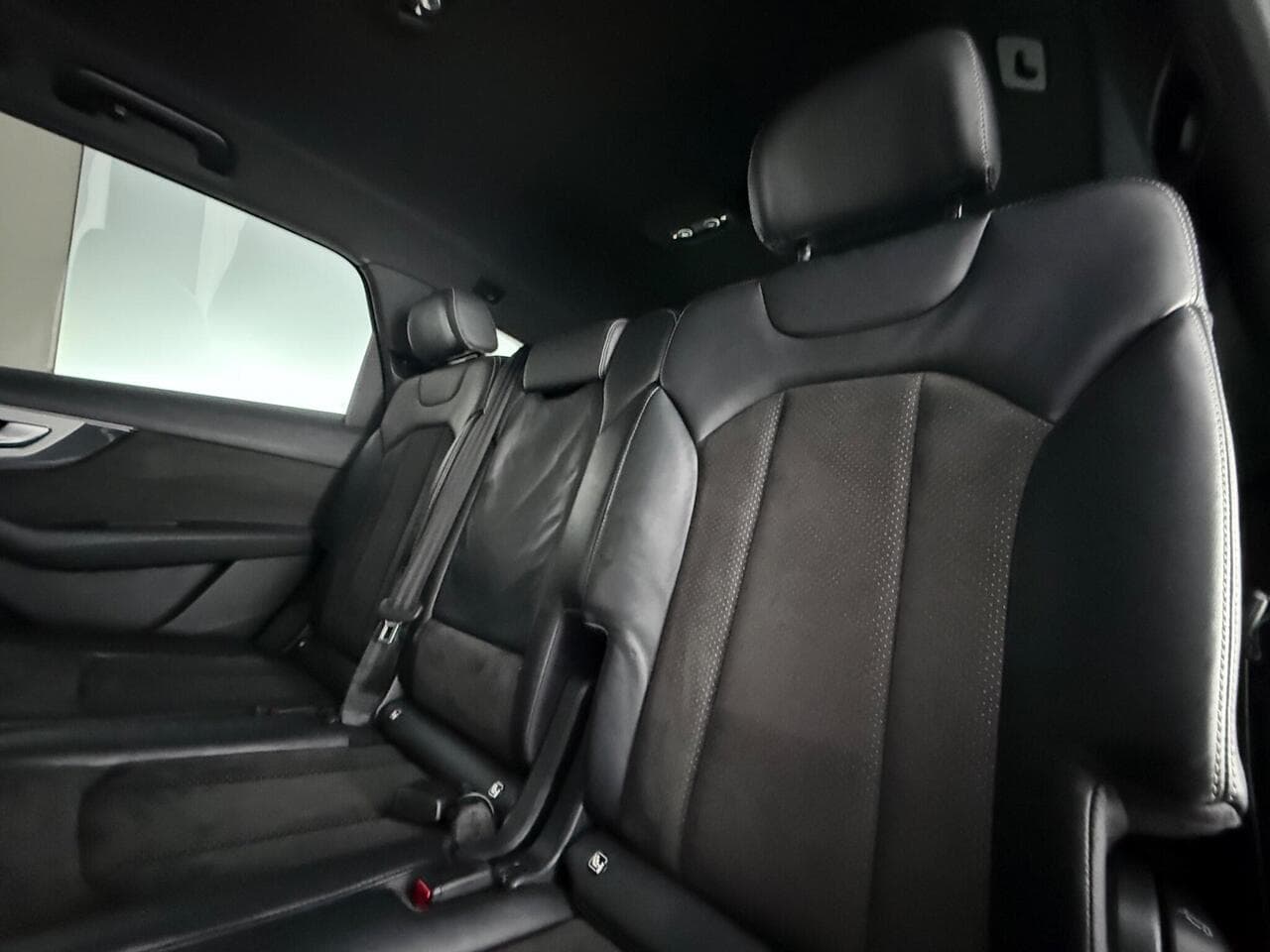 Audi Q7 thumbnail Seat Front Passenger