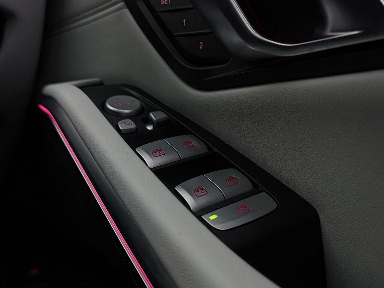 BMW M3 thumbnail Misc Controls