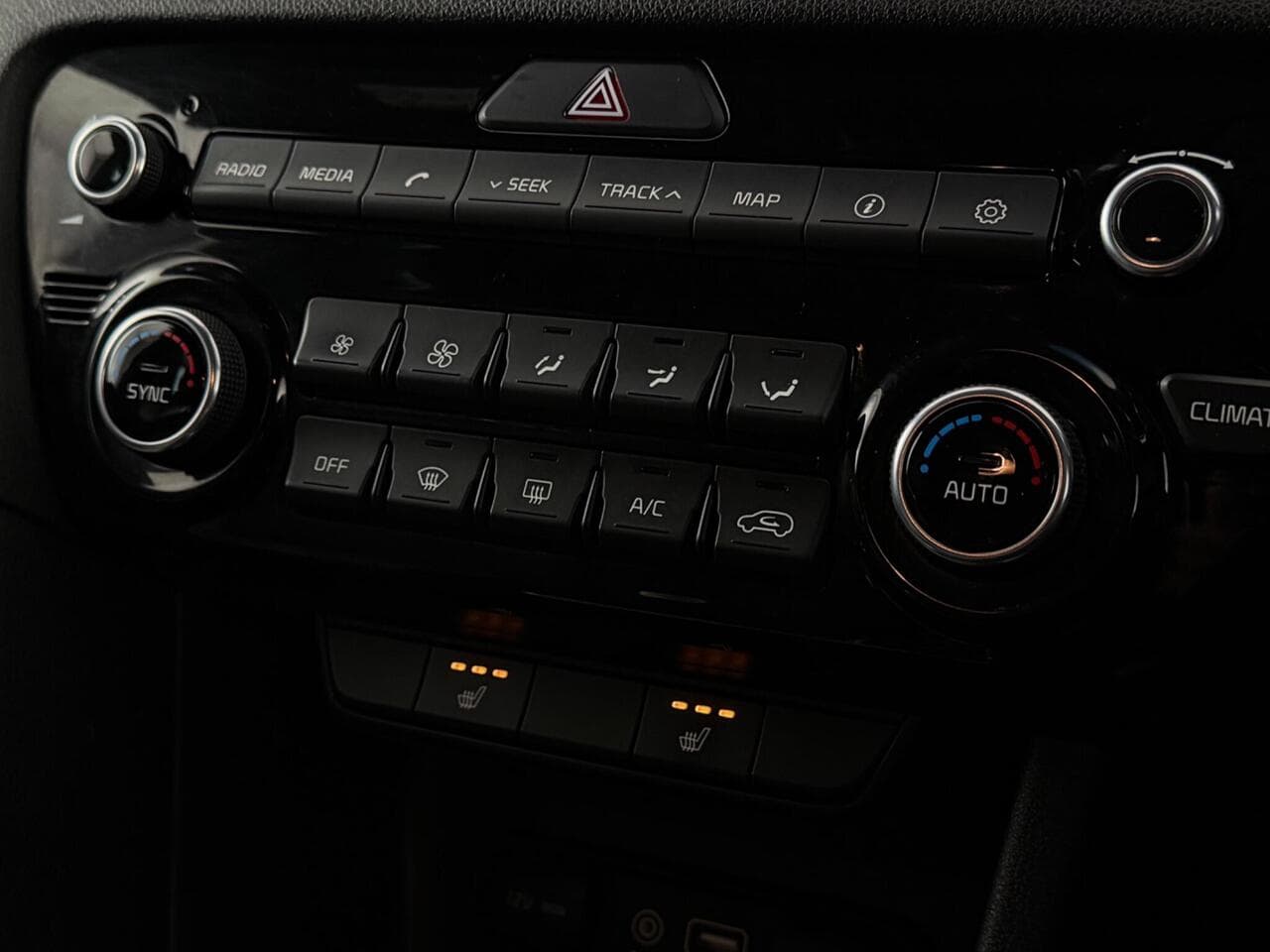 Kia Sportage thumbnail Infotainment System