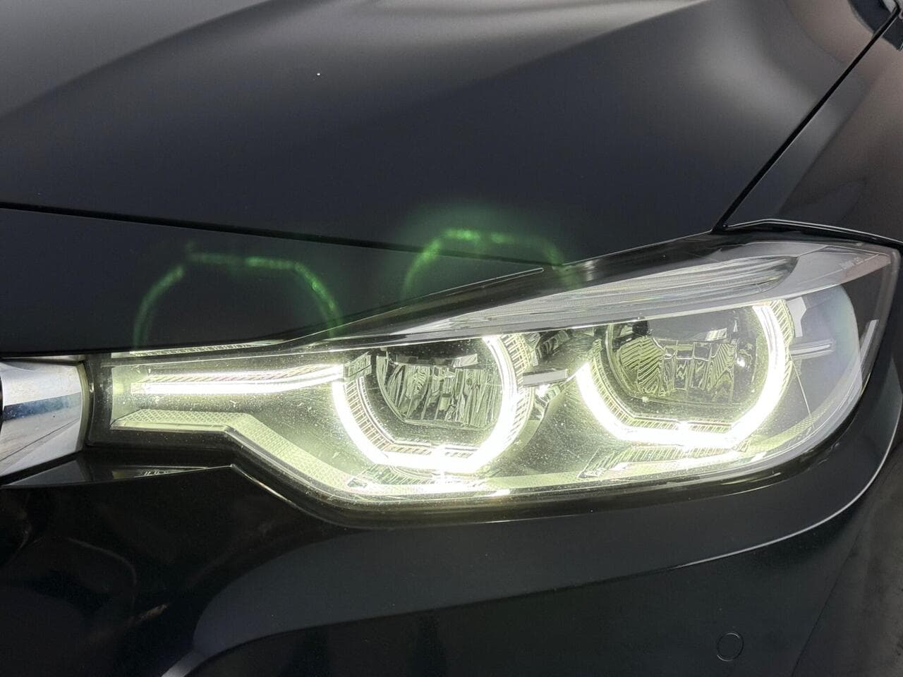 BMW 3 Series thumbnail Lights Front