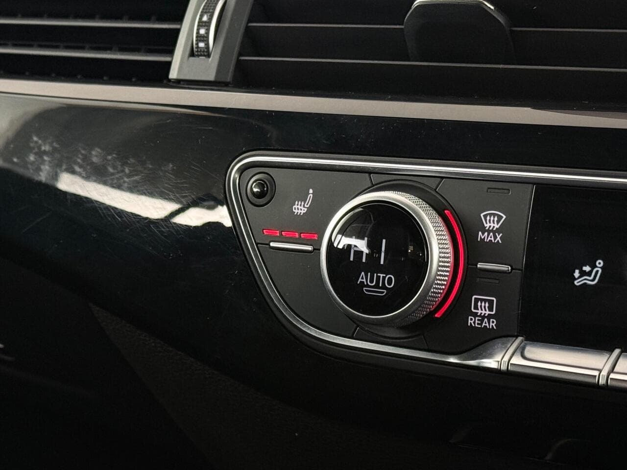 Audi A5 Cabriolet thumbnail Misc Controls
