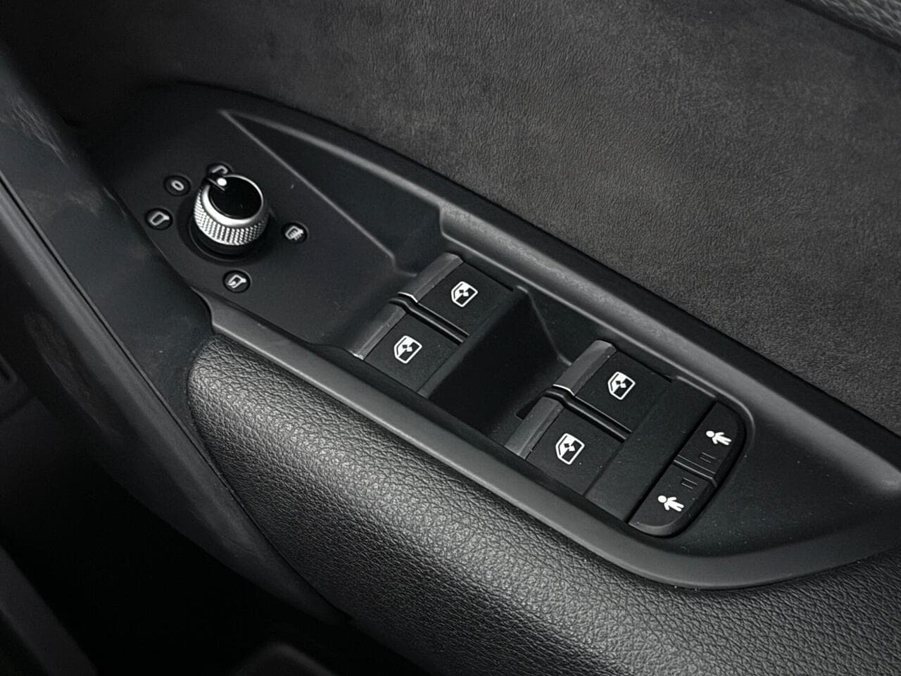 Audi Q5 thumbnail Misc Controls