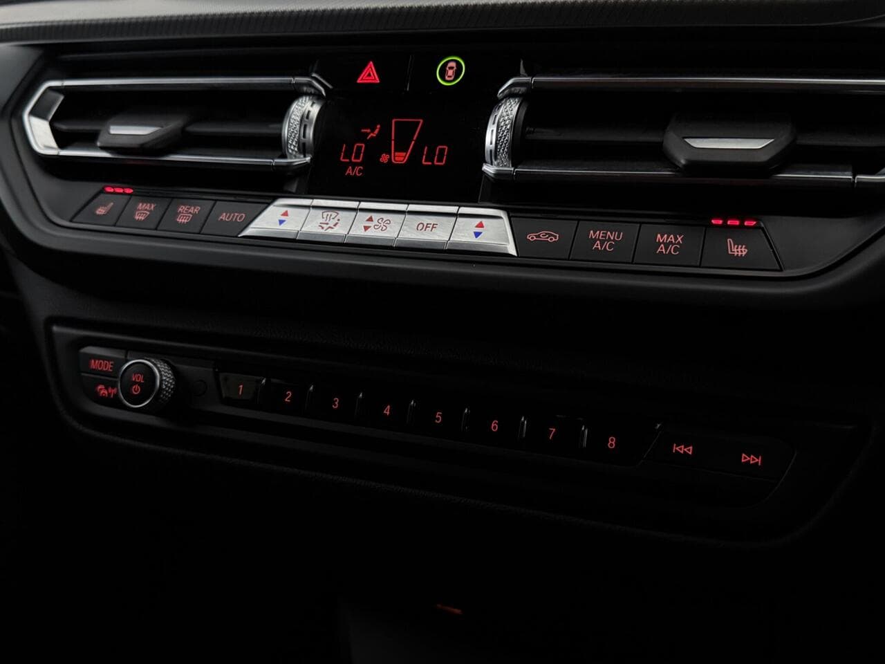 BMW 1 Series thumbnail Infotainment System