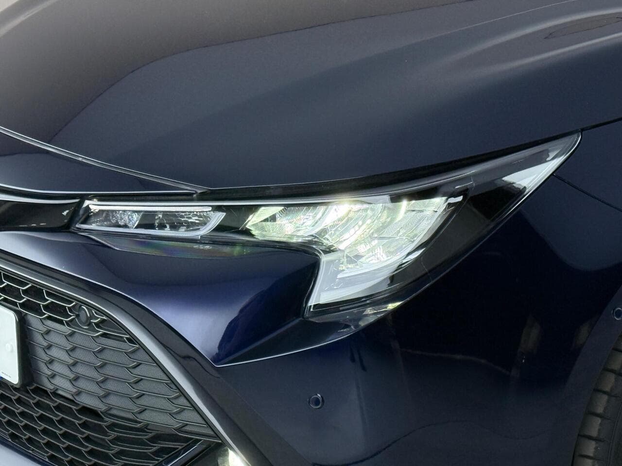 Toyota Corolla thumbnail Lights Front