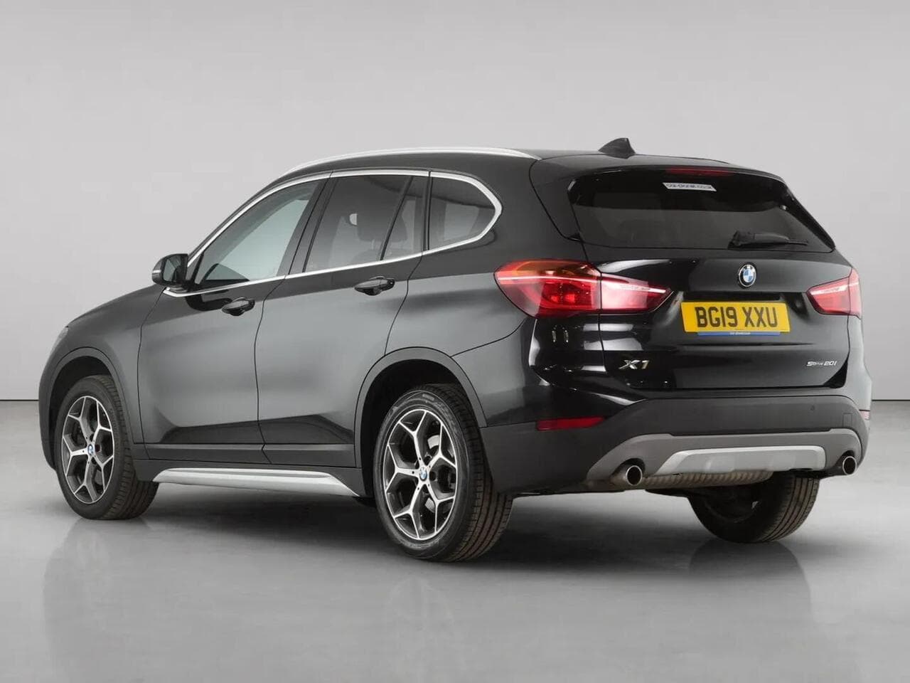 BMW X1 thumbnail Rear Left