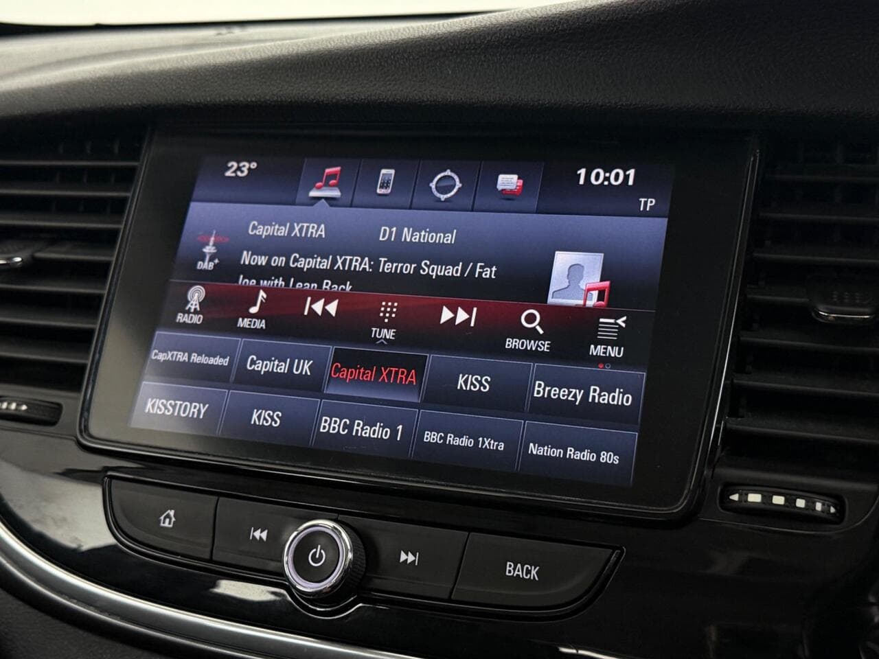 Vauxhall Mokka X thumbnail Infotainment System