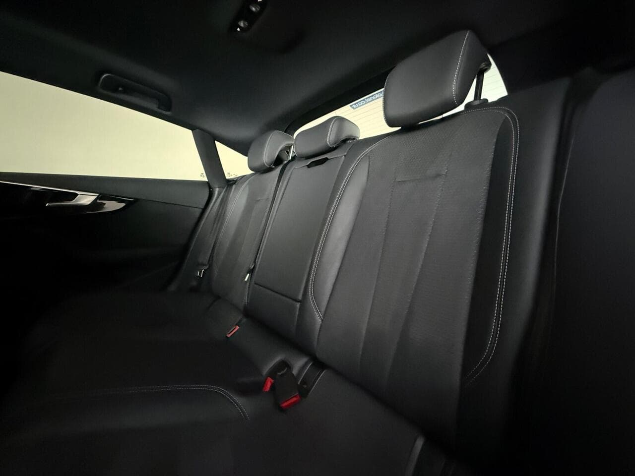 Audi A5 thumbnail Seats Rear