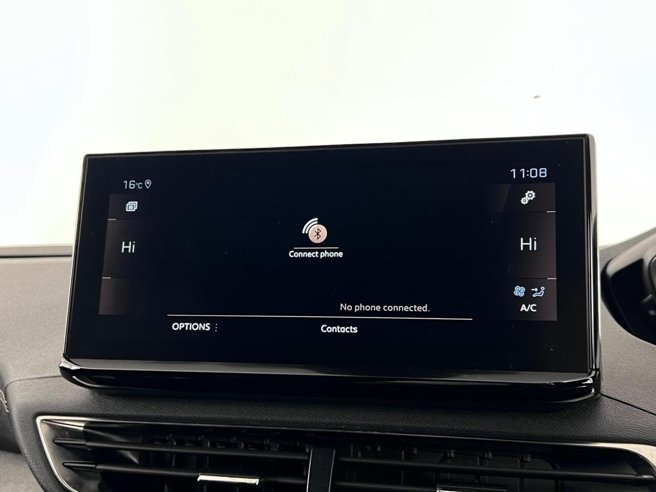 Peugeot 3008 thumbnail Infotainment System