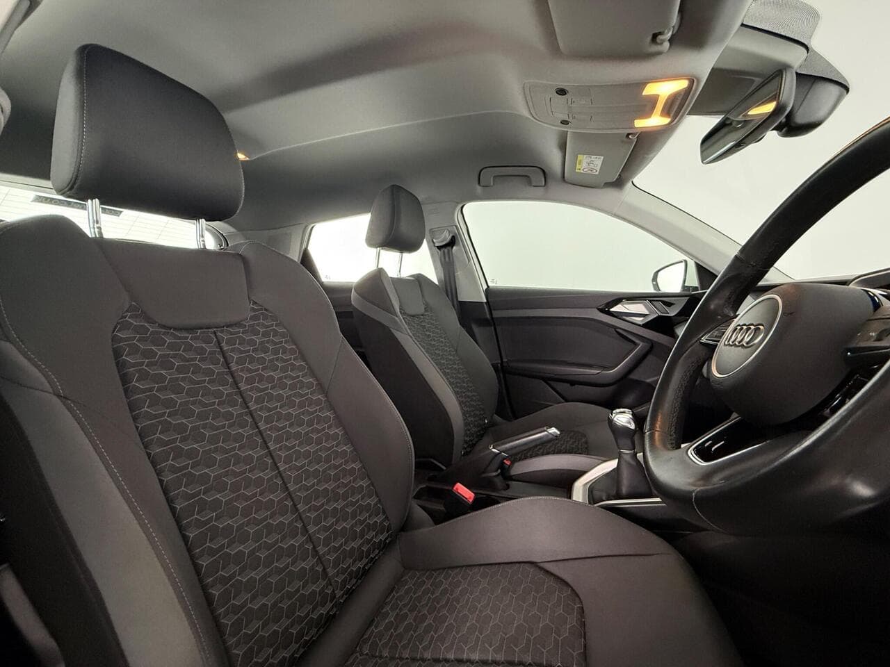 Audi A1 thumbnail Seat Driver