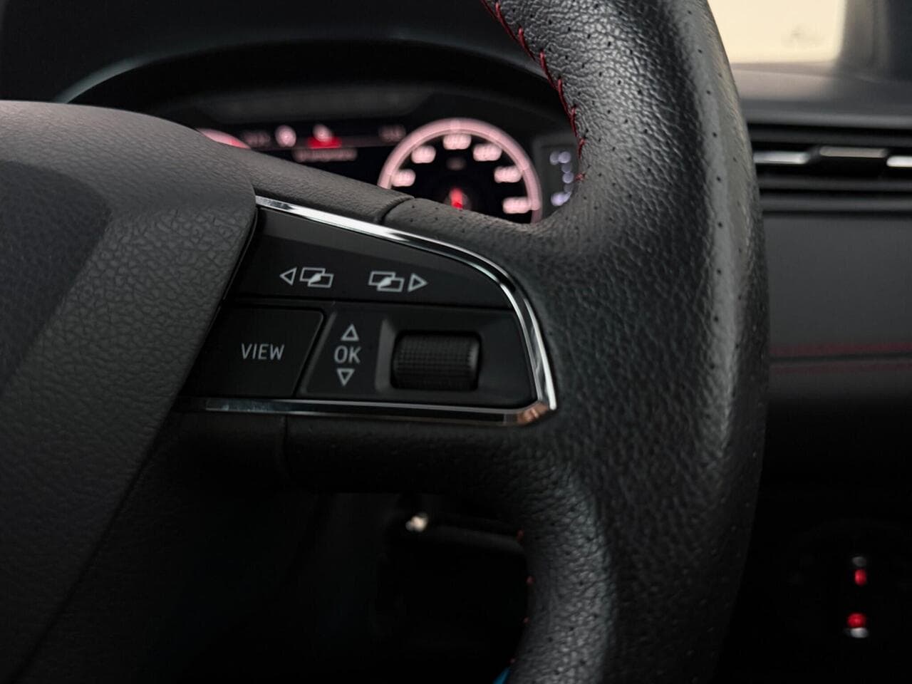 SEAT Arona thumbnail Misc Controls