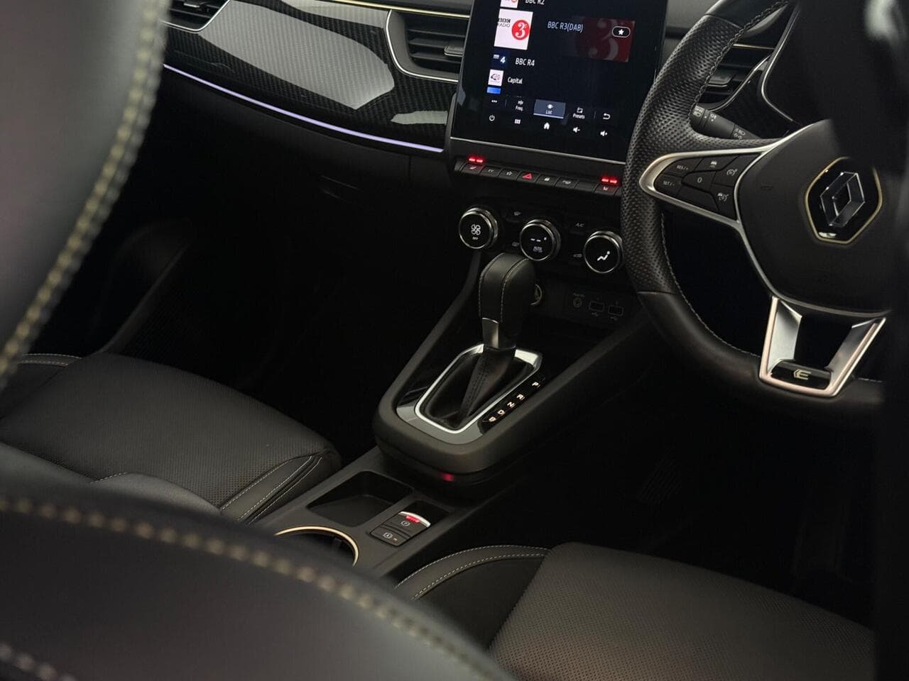 Renault Arkana thumbnail Interior Front