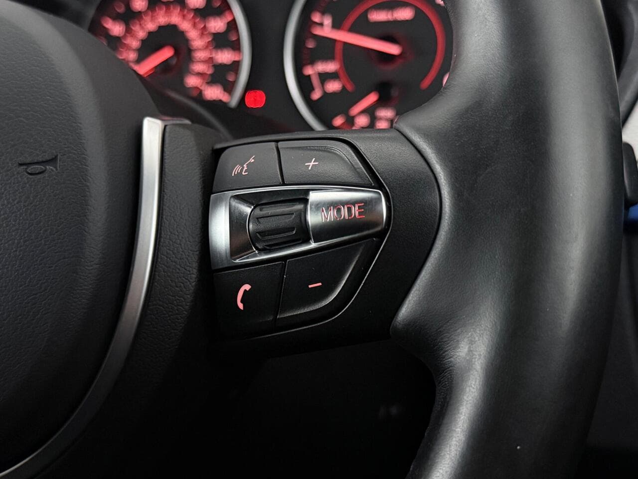 BMW 3 Series thumbnail Misc Controls