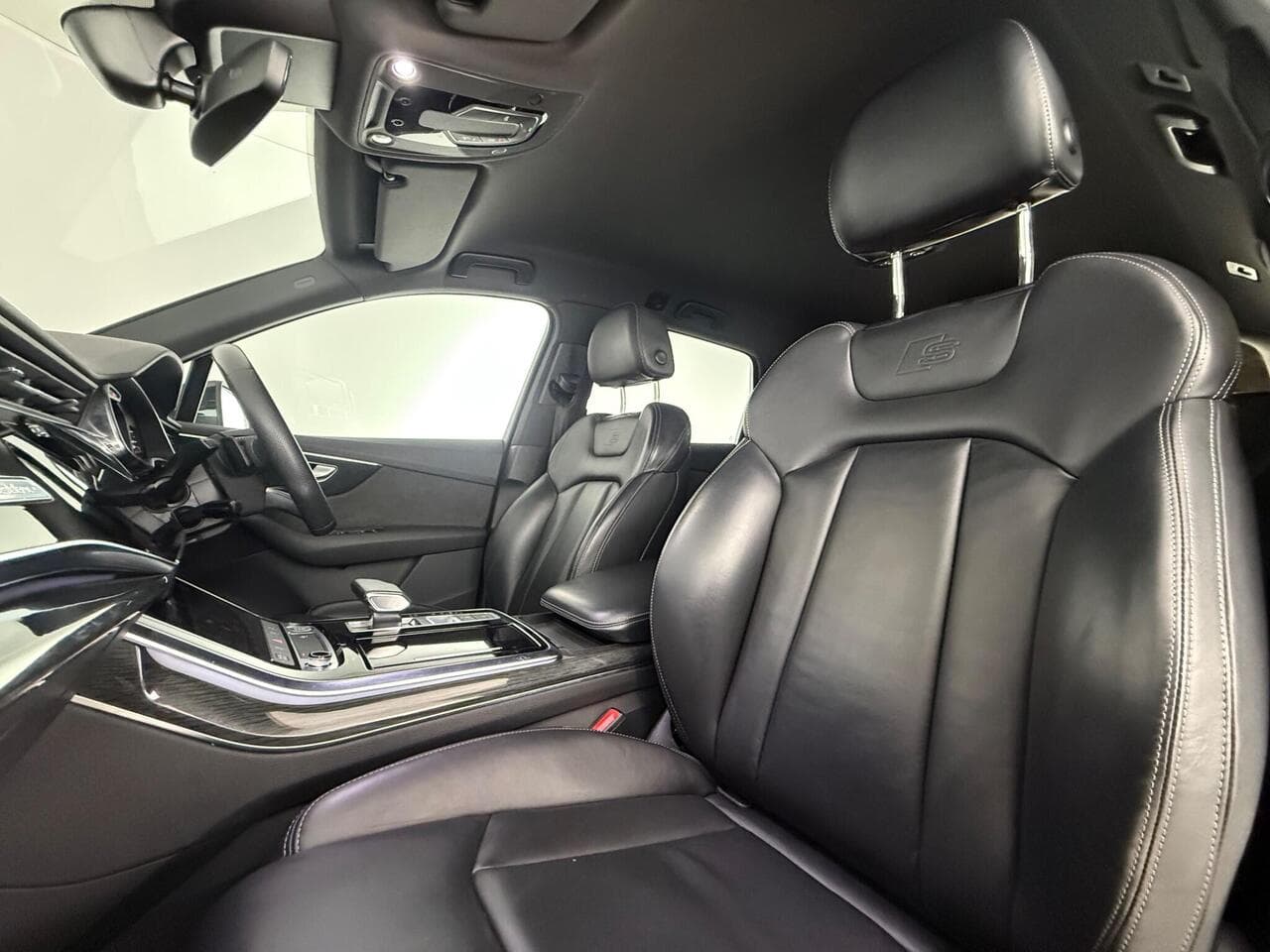 Audi Q7 thumbnail Seat Front Passenger