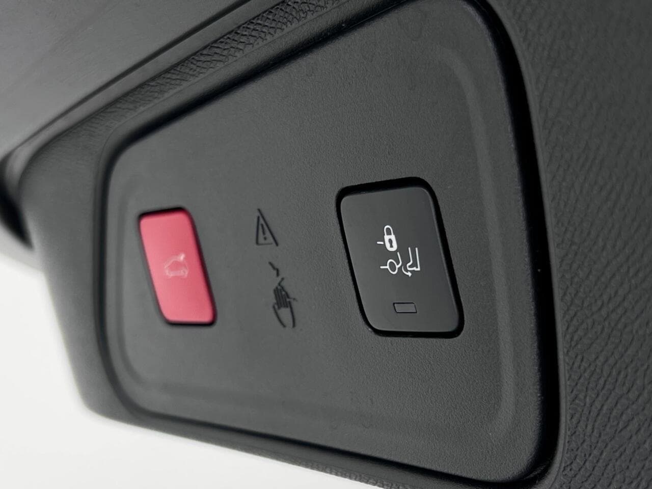 Peugeot 3008 thumbnail Misc Controls