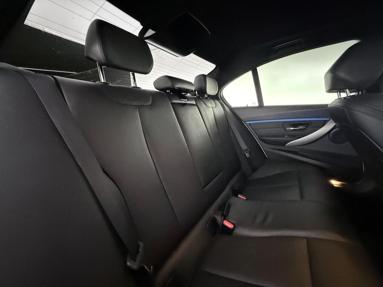 BMW 3 Series thumbnail Seats Rear