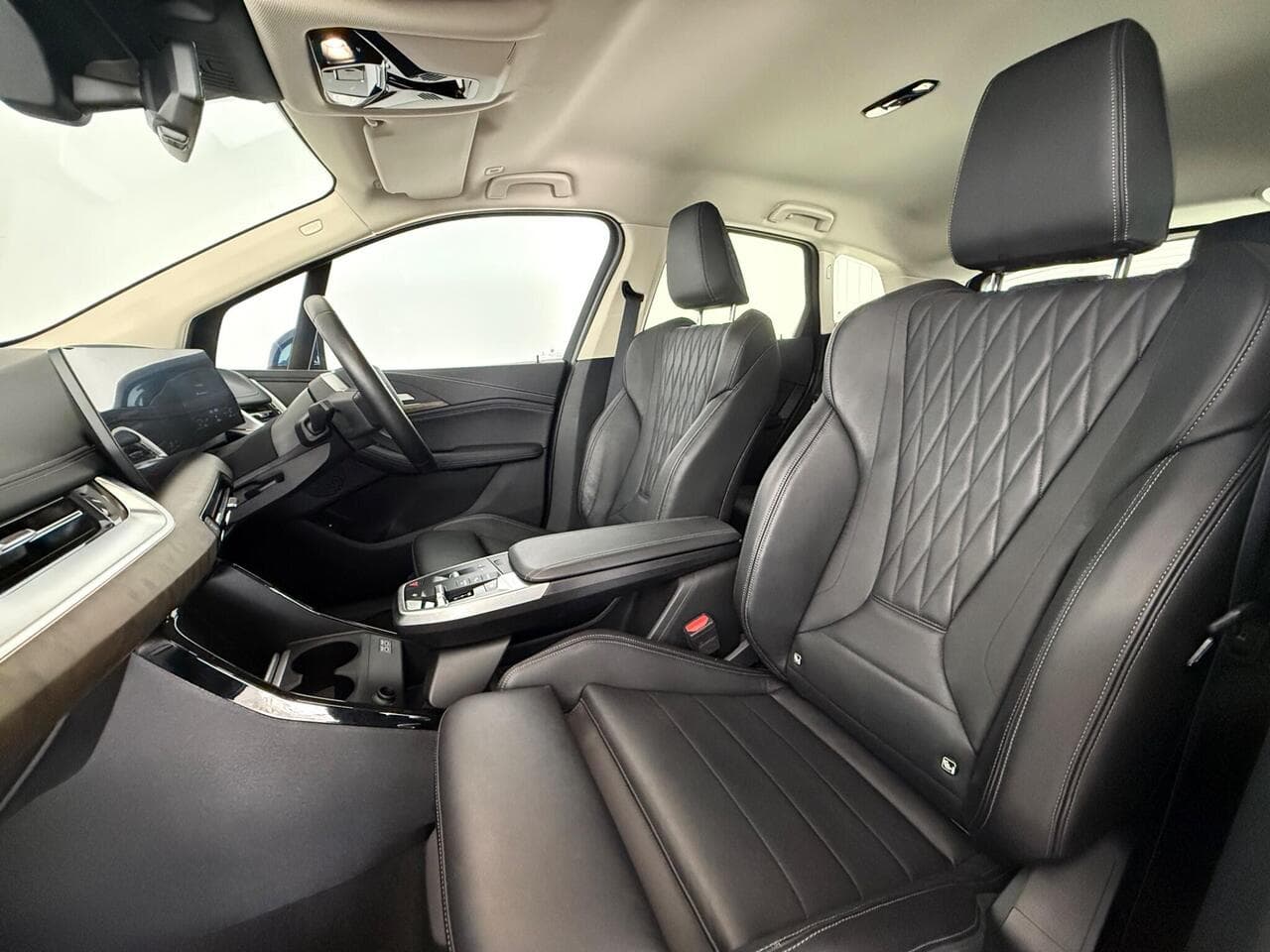 BMW 2 Series Active Tourer thumbnail Seat Front Passenger