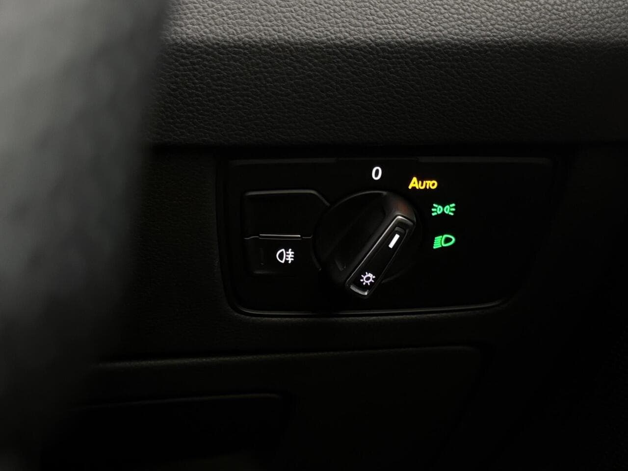 Volkswagen Arteon thumbnail Misc Controls