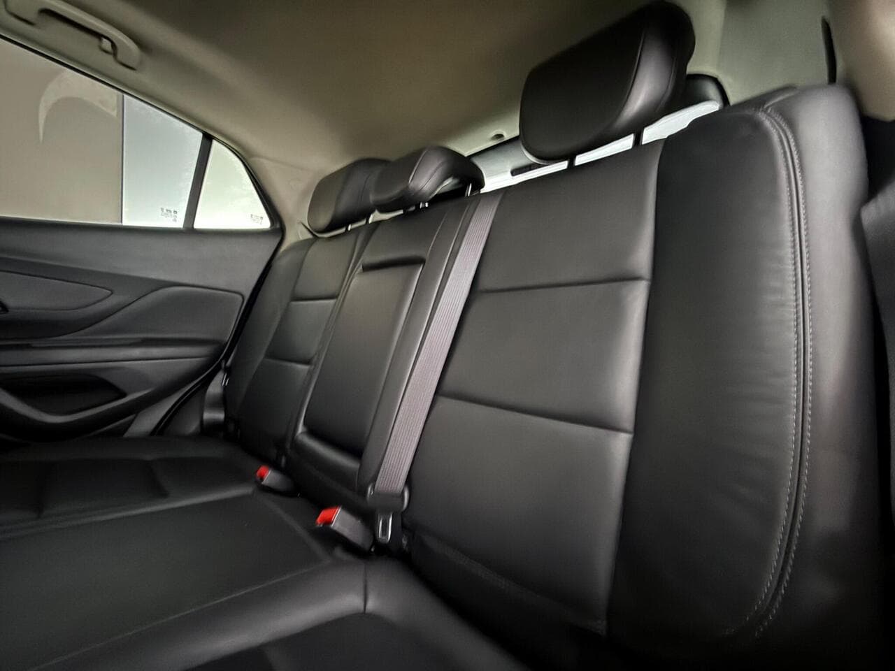 Vauxhall Mokka X thumbnail Seats Rear