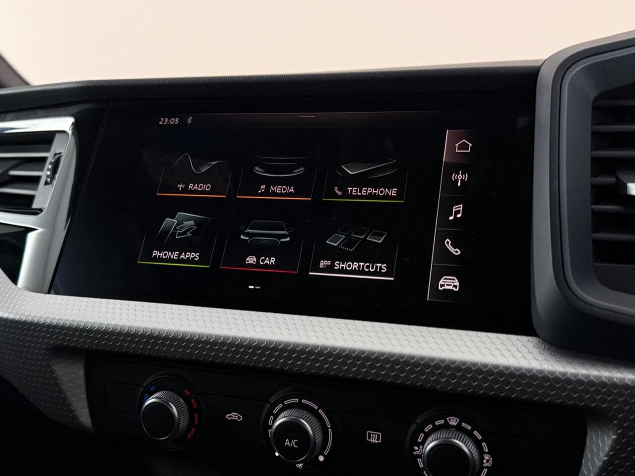 Audi A1 thumbnail Infotainment System
