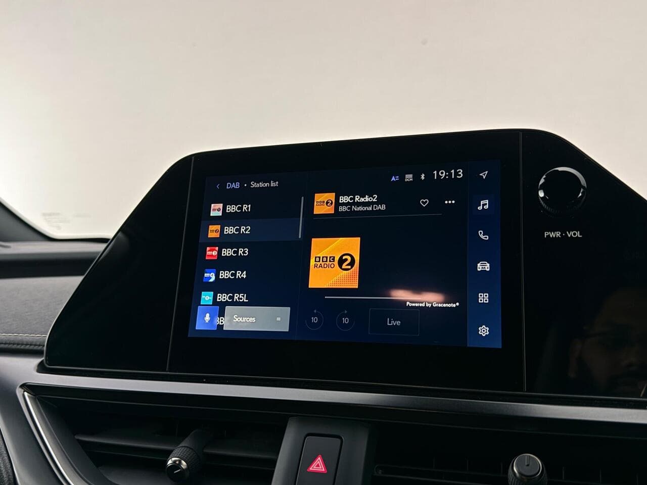 Lexus UX thumbnail Infotainment System