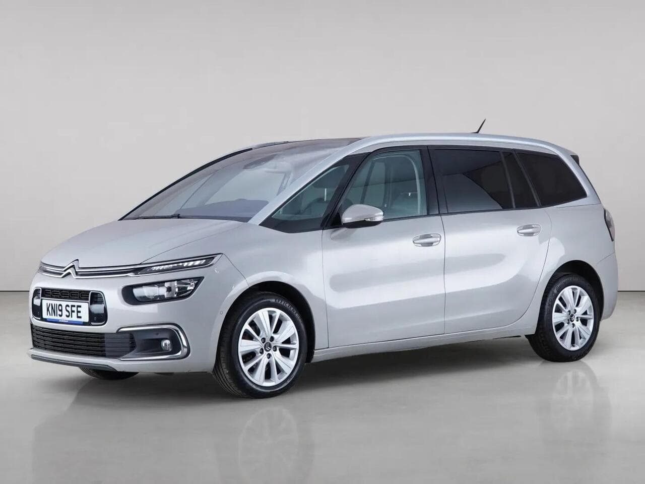 Citroen Grand C4 SpaceTourer thumbnail Front Left