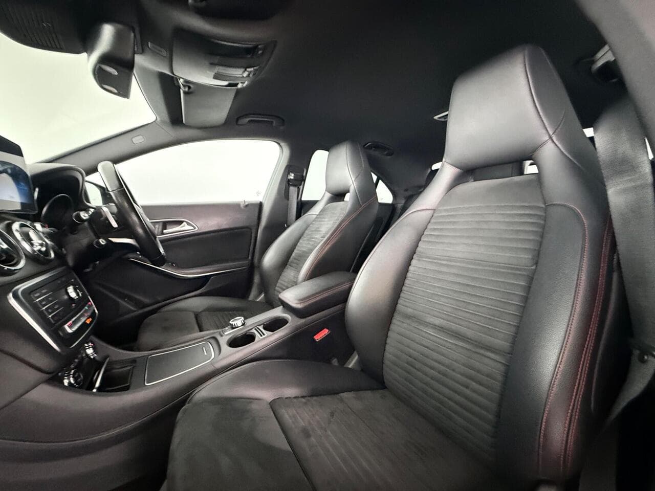 Mercedes-Benz CLA thumbnail Seat Front Passenger