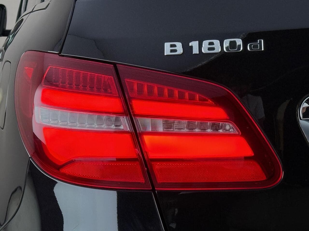 Mercedes-Benz B Class thumbnail Lights Rear