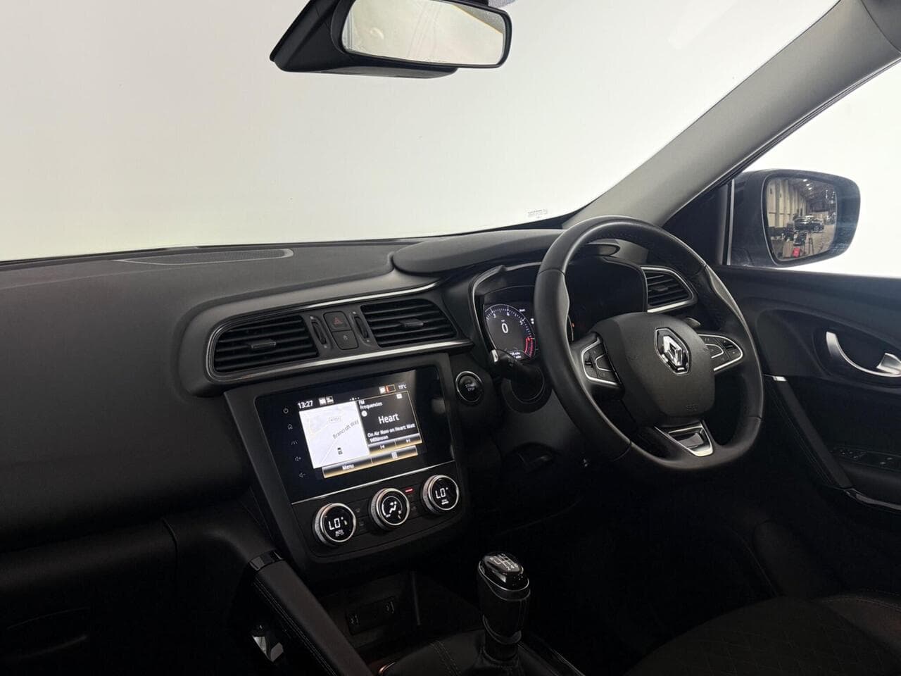 Renault Kadjar thumbnail Interior Front